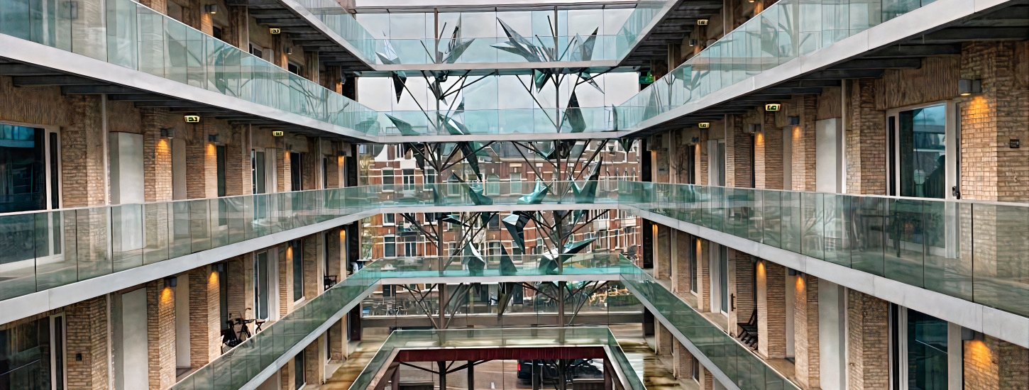 Bâtiment hybride de logements et de commerces