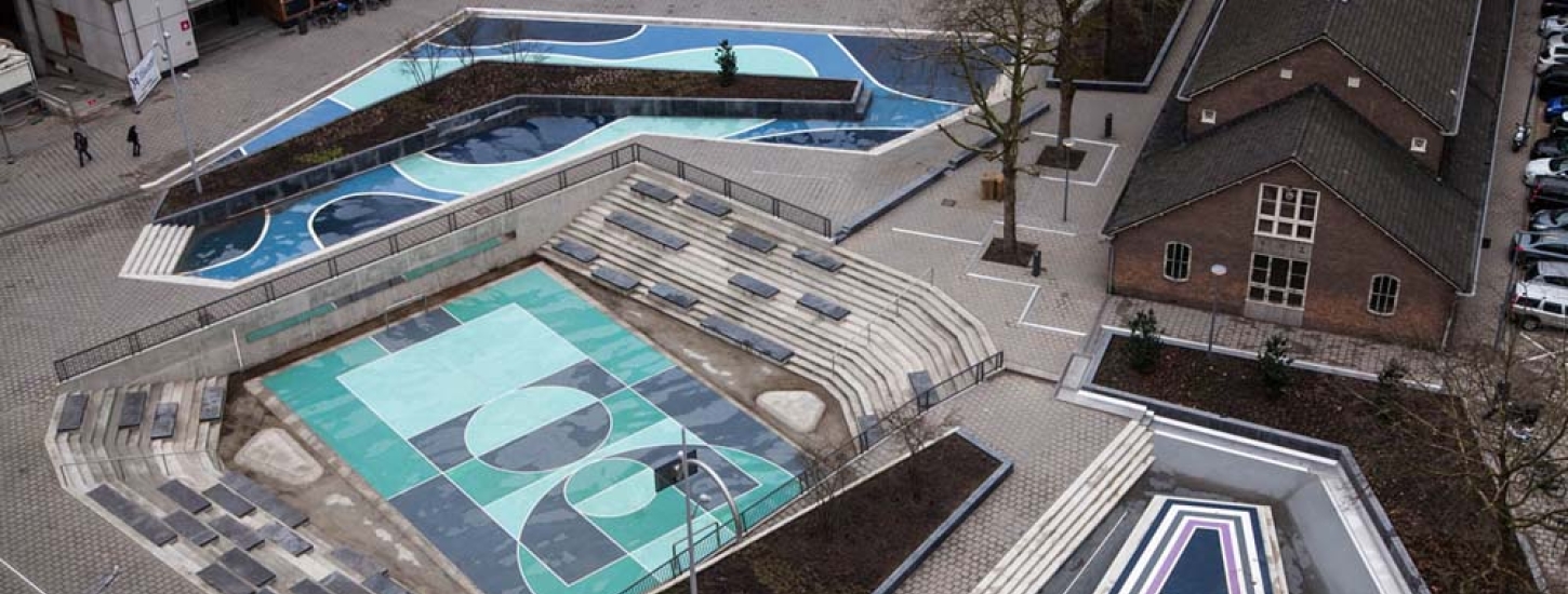 Aménagement extérieur entre loisirs et rétention des eaux de pluie