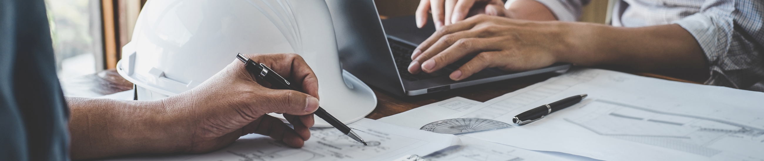 Rédiger les AE, OS, CR chantier, avenants financiers et techniques, OPR, PV de réception.