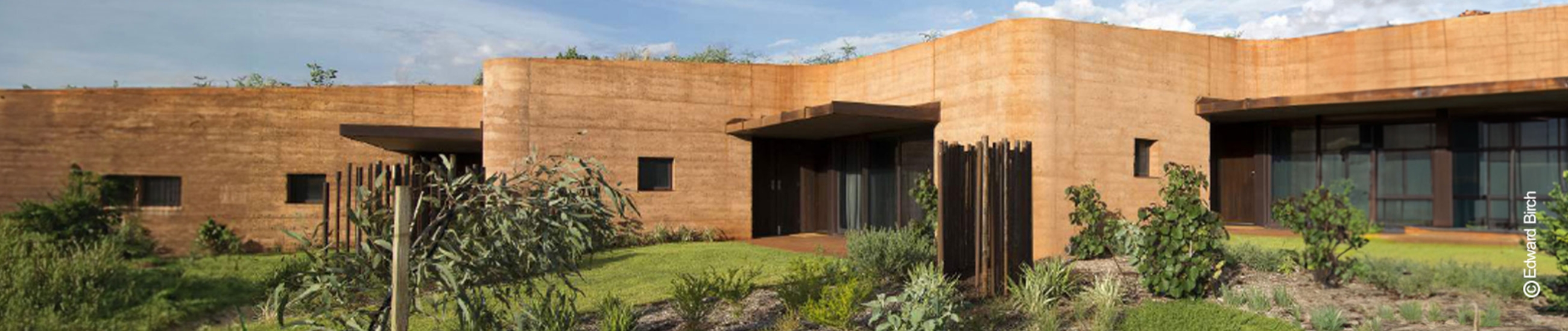 Exemples de bâtiments en terre 